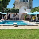 Seaside With Swimming Pool & Parking #1 * Mola Kalyva