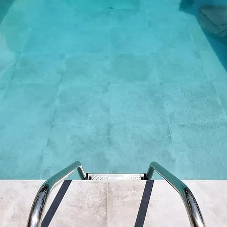 Poolside In The Pines, Steps From The Sea
